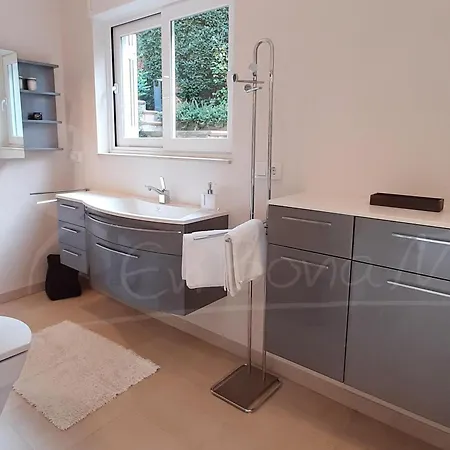 Alquiler De Espaciosa Casa En Privilegiada Zona Residencial Cercana A Roses Y Empuriabrava - Es-366-9 * Palau Saverdera